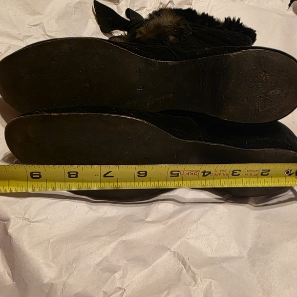 Elegant Black Fur-Trimmed Women's Boots (Probably Haunted) - Picture 7 of 15